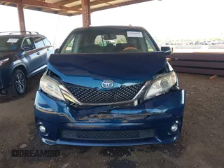 2012 Toyota Sienna SE with VIN 5TDXK3DC0CS264643, listed as a IAAI auction lot 42004082 with 118,675 mi miles. Bid and sale history available at carsss.com. Image 12.