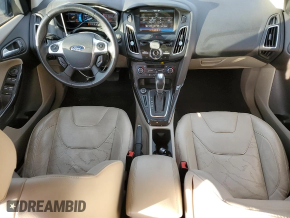 2015 Ford Focus Electric with VIN 1FADP3R40FL348785, listed as a Copart auction lot 84516374 with 85,633 mi miles and Salvage title. Bid and sale history available at DreamBid. Image 8.