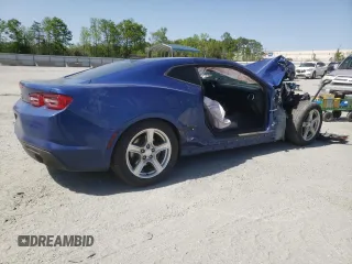 2020 Chevrolet Camaro 1LT z VIN 1G1FB1RS4L0149989, wystawiony jako Copart lot #53254415 z przebiegiem Nie podano mil oraz Szkoda całkowita • Salvage title. Historia ofert i sprzedaży dostępna na DreamBid. Obrazek 3.