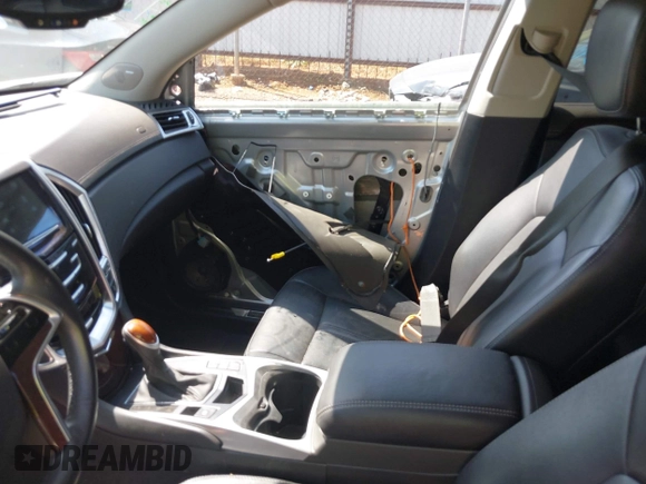 2015 Cadillac SRX Luxury Collection with VIN 3GYFNBE38FS576165, listed as a IAAI auction lot 41974066 with 95,832 mi miles. Bid and sale history available at carsss.com. Image 5.