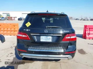 2014 Mercedes-Benz M with VIN 4JGDA5HB9EA351147, listed as a IAAI auction lot 41364737 with 106,723 mi miles. Bid and sale history available at carsss.com. Image 17.