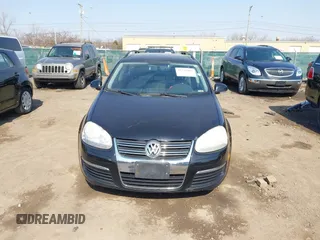 2009 Volkswagen Jetta SportWagen SE with VIN 3VWTM71K99M272189, listed as a IAAI auction lot 41775907 with 225,344 mi miles. Bid and sale history available at carsss.com. Image 6.
