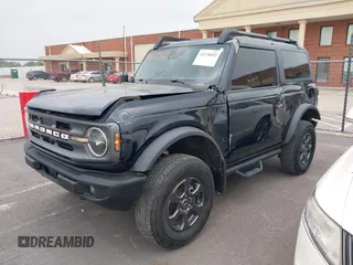 2021 Ford Bronco z VIN 1FMDE5AP1MLA69419, wystawiony jako IAAI lot #42276822 z przebiegiem 29 734 mil mil oraz . Historia ofert i sprzedaży dostępna na DreamBid. Obrazek 2.