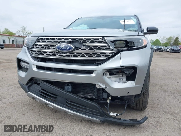 2024 Ford Explorer Limited with VIN 1FMSK8FH1RGA28064, listed as a IAAI auction lot 42170663 with 133,346 mi miles. Bid and sale history available at carsss.com. Image 6.