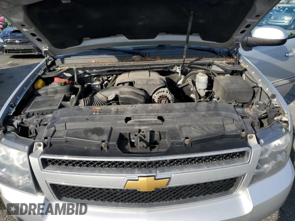 2013 Chevrolet Suburban LS with VIN 1GNSKHE76DR182853, listed as a Copart auction lot 77816574 with 232,842 mi miles and Clean Title. Bid and sale history available at carsss.com. Image 12.