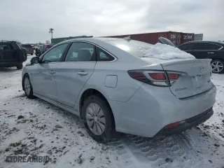 2017 Hyundai Sonata Hybrid SE with VIN KMHE24L31HA074137, listed as a Copart auction lot 45313855 with 44,370 mi miles and Salvage Title. Bid and sale history available at carsss.com. Image 2.