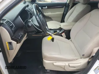 2015 Kia Sorento LX with VIN 5XYKTCA69FG562664, listed as a Copart auction lot 63301385 with 156,729 mi miles and Clean title. Bid and sale history available at DreamBid. Image 7.