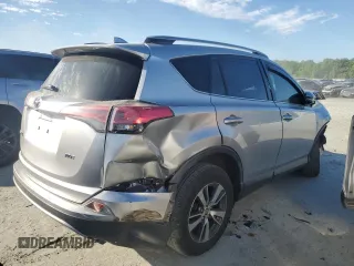 2018 Toyota RAV4 XLE with VIN JTMWFREV0JJ191707, listed as a Copart auction lot 57821575 with Not provided miles and Salvage title. Bid and sale history available at DreamBid. Image 3.