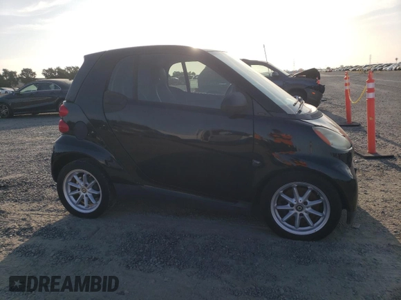 2008 Smart fortwo Pure with VIN WMEEJ31X68K141107, listed as a Copart auction lot 61967365 with Not provided miles and Clean title. Bid and sale history available at DreamBid. Image 4.