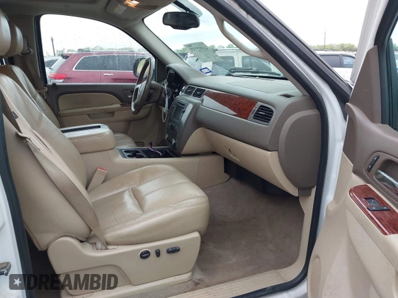 2010 GMC Sierra 1500 with VIN 3GTXKWE26AG242746, listed as a IAAI auction lot 41892737 with 248,429 mi miles and . Bid and sale history available at DreamBid. Image 5.