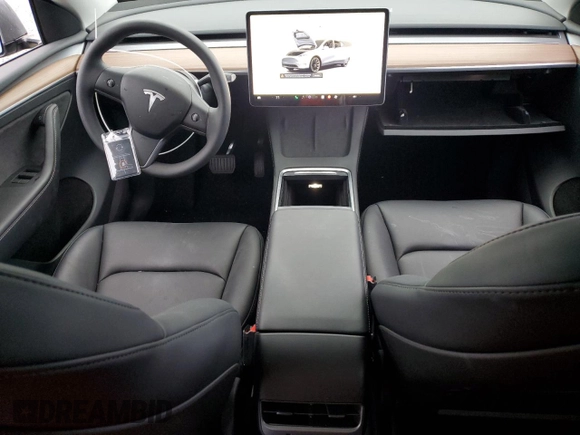2024 Tesla Model Y Long Range with VIN 7SAYGDEE1RF159332, listed as a Copart auction lot 61179495 with 9,259 mi miles and Salvage title. Bid and sale history available at DreamBid. Image 8.