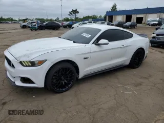 2015 Ford Mustang GT z VIN 1FA6P8CF3F5328924, wystawiony jako Copart lot #58783385 z przebiegiem 88 146 mil mil oraz Szkody całkowita. Historia ofert i sprzedaży dostępna na DreamBid. Obrazek 1.