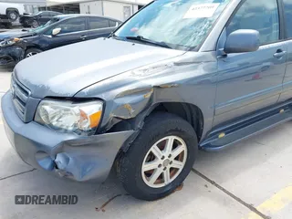 2004 Toyota Highlander z VIN JTEEP21A440009600, wystawiony jako IAAI lot #42377709 z przebiegiem 231 822 mil mil oraz . Historia ofert i sprzedaży dostępna na DreamBid. Obrazek 6.