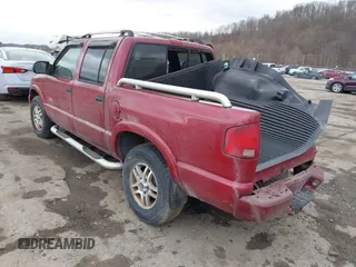 2004 GMC Sonoma SLS with VIN 1GTDT13X34K123566, listed as a IAAI auction lot 41811762 with 109,356 mi miles. Bid and sale history available at carsss.com. Image 3.