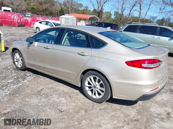 2019 Ford Fusion SE with VIN 3FA6P0HD1KR267041, listed as a IAAI auction lot 41591062 with 29,047 mi miles. Bid and sale history available at carsss.com. Image 3.