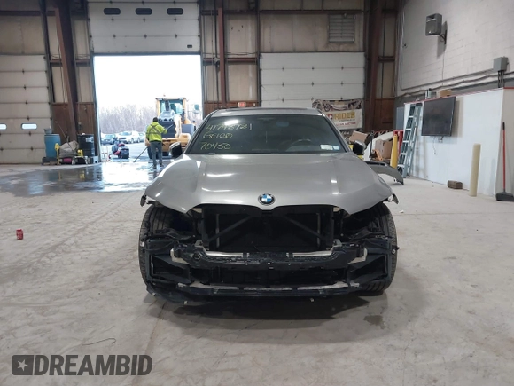 2020 BMW 7 Series 750i xDrive with VIN WBA7U2C06LBX84829, listed as a IAAI auction lot 41748781 with 70,450 mi miles. Bid and sale history available at carsss.com. Image 6.