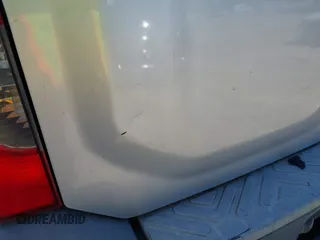 2004 Nissan Xterra XE z VIN 5N1ED28T94C680632, wystawiony jako IAAI lot #41938442 z przebiegiem 193 991 mil mil oraz . Historia ofert i sprzedaży dostępna na DreamBid. Obrazek 6.