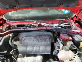 2018 Jeep Renegade Limited z VIN ZACCJBDB8JPG96152, wystawiony jako Copart lot #58306035 z przebiegiem 105 792 mil mil oraz Szkoda całkowita • Salvage title. Historia ofert i sprzedaży dostępna na DreamBid. Obrazek 12.