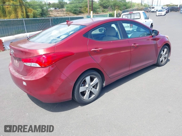 2013 Hyundai Elantra GLS z VIN 5NPDH4AEXDH331625, wystawiony jako IAAI lot #42375317 z przebiegiem 142 271 mil mil oraz . Historia ofert i sprzedaży dostępna na DreamBid. Obrazek 4.