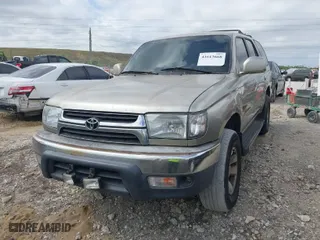 2002 Toyota 4Runner SR5 with VIN JT3GN86R220231722, listed as a IAAI auction lot 41613668 with 281,143 mi miles. Bid and sale history available at carsss.com. Image 2.