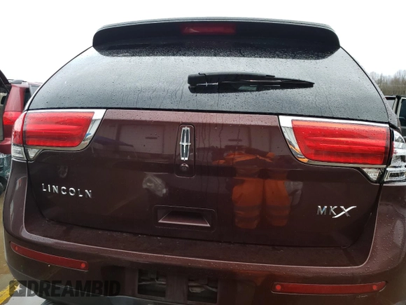 2012 Lincoln MKX with VIN 2LMDJ6JK2CBL18934, listed as a Copart auction lot 86806504 with 83,228 mi miles and Salvage Title. Bid and sale history available at carsss.com. Image 6.