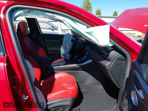 2024 Dodge Hornet R/T Plus with VIN ZACPDFDW2R3A11021, listed as a IAAI auction lot 42202767 with 12,045 mi miles and . Bid and sale history available at DreamBid. Image 5.