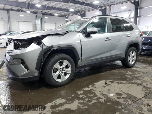 2020 Toyota RAV4 XLE with VIN 2T3P1RFV9LC101638, listed as a Copart auction lot 49167915 with 86,111 mi miles and Salvage Title. Bid and sale history available at DreamBid. Image 1.