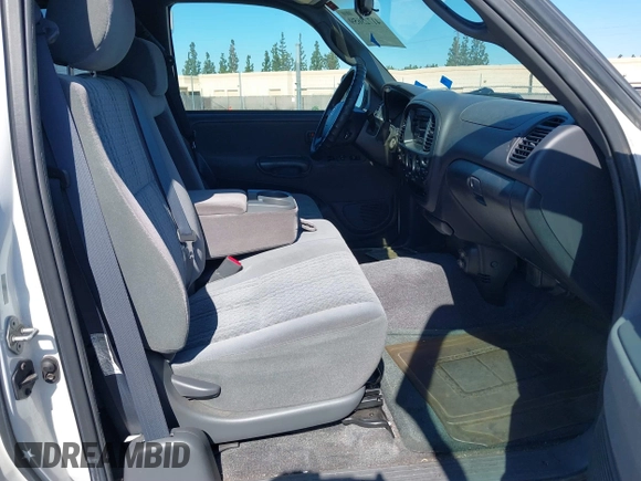 2006 Toyota Tundra SR5 with VIN 5TBRU34116S468950, listed as a IAAI auction lot 41723659 with 63,968 mi miles and . Bid and sale history available at carsss.com. Image 5.