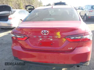 2024 Toyota Camry LE z VIN 4T1R11AK3RU254717, wystawiony jako IAAI lot #41709040 z przebiegiem 11 338 mil mil oraz . Historia ofert i sprzedaży dostępna na DreamBid. Obrazek 17.