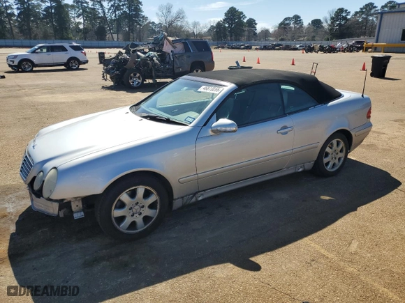2002 Mercedes-Benz CLK-Class with VIN WDBLK65G32T114476, listed as a Copart auction lot 46873655 with 79,682 mi miles and Salvage Title. Bid and sale history available at carsss.com. Image 1.