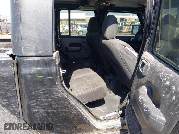 2022 Jeep Gladiator Texas Trail with VIN 1C6HJTAGXNL160784, listed as a IAAI auction lot 41796235 with 81,783 mi miles. Bid and sale history available at carsss.com. Image 8.