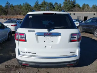 2017 GMC Acadia Limited Limited with VIN 1GKKVSKD2HJ143824, listed as a IAAI auction lot 40912672 with 146,887 mi miles. Bid and sale history available at carsss.com. Image 16.