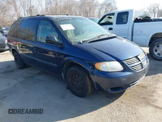 2005 Dodge Caravan SE with VIN 1D4GP24R75B126885, listed as a IAAI auction lot 41771342 with 196,250 mi miles and . Bid and sale history available at carsss.com. Image 1.