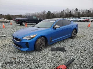 2018 Kia Stinger GT2 with VIN KNAE55LC0J6027690, listed as a Copart auction lot 41751525 with 39,373 mi miles and Salvage Title. Bid and sale history available at carsss.com. Image 1.