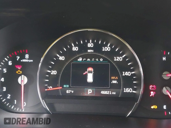 2017 Kia Sorento SX with VIN 5XYPK4A58HG322661, listed as a IAAI auction lot 42195134 with 46,821 mi miles and . Bid and sale history available at DreamBid. Image 7.