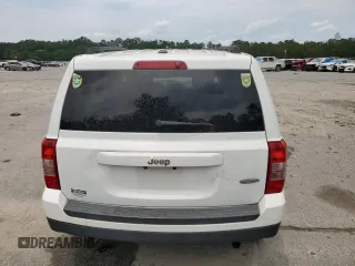2017 Jeep Patriot Latitude z VIN 1C4NJPFB2HD183300, wystawiony jako Copart lot #57647715 z przebiegiem 198 471 mil mil oraz Czysty tytuł • Clean title. Historia ofert i sprzedaży dostępna na DreamBid. Obrazek 6.