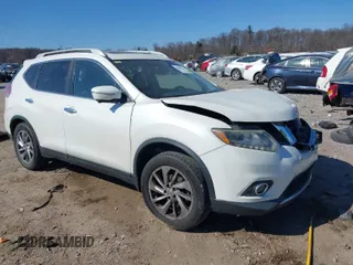 2015 Nissan Rogue SV with VIN 5N1AT2MV4FC905034, listed as a IAAI auction lot 41696720 with 170,132 mi miles. Bid and sale history available at carsss.com. Image 1.