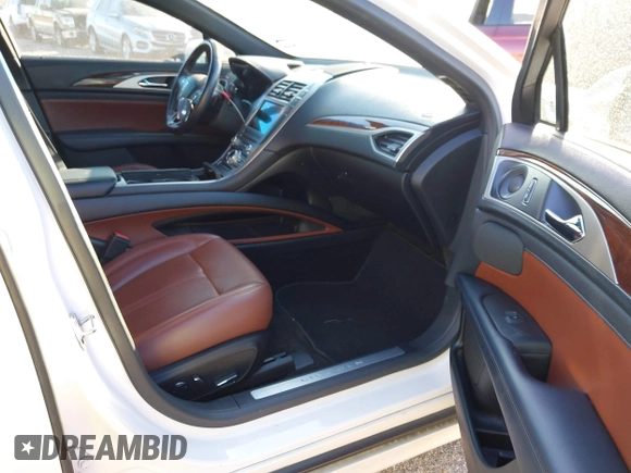 2018 Lincoln MKZ Reserve with VIN 3LN6L5E92JR629004, listed as a IAAI auction lot 41577496 with 52,342 mi miles. Bid and sale history available at carsss.com. Image 5.