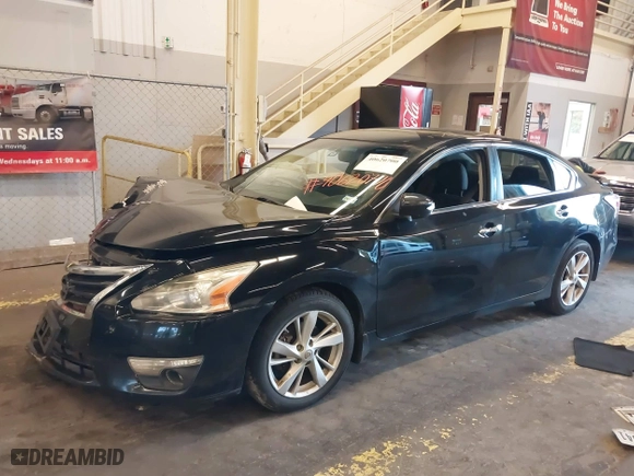 2015 Nissan Altima 2.5 SV with VIN 1N4AL3AP3FC567115, listed as a IAAI auction lot 40620700 with 178,073 mi miles. Bid and sale history available at carsss.com. Image 18.