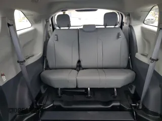 2022 Toyota Sienna XLE z VIN 5TDJRKECXNS075897, wystawiony jako Copart lot #51856935 z przebiegiem 15 805 mil mil oraz Czysty tytuł • Clean title. Historia ofert i sprzedaży dostępna na DreamBid. Obrazek 10.