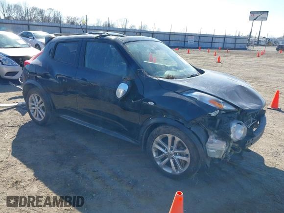 2014 Nissan Juke S with VIN JN8AF5MR1ET450940, listed as a IAAI auction lot 38801607 with 157,565 mi miles. Bid and sale history available at carsss.com. Image 1.