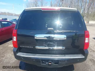 2007 Chevrolet Suburban LT with VIN 3GNFK16357G166135, listed as a IAAI auction lot 41880000 with 229,465 mi miles. Bid and sale history available at carsss.com. Image 16.