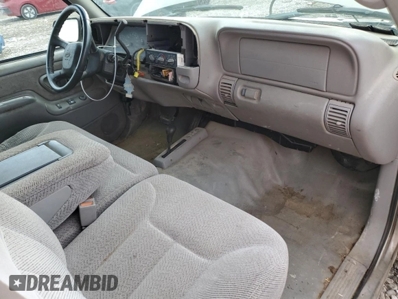 1998 Chevrolet Silverado 1500 with VIN 1GCEK14R9WZ155388, listed as a Copart auction lot 77624754 with 206,464 mi miles and Salvage Title. Bid and sale history available at DreamBid. Image 8.