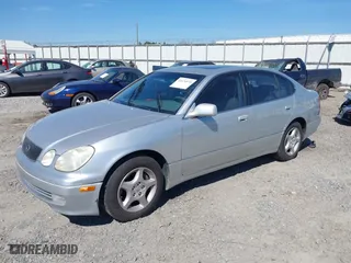 1998 Lexus GS 300 Luxury Perform Sdn with VIN JT8BD68S9W0004402, listed as a IAAI auction lot 41674970 with 385,656 mi miles. Bid and sale history available at carsss.com. Image 2.