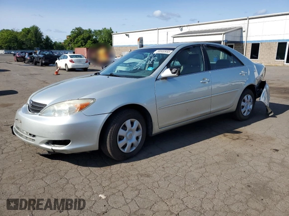 2004 Toyota Camry LE z VIN JTDBE32K640270298, wystawiony jako Copart lot #58800955 z przebiegiem 79 064 mil mil oraz Szkoda całkowita • Salvage title. Historia ofert i sprzedaży dostępna na DreamBid. Obrazek 1.