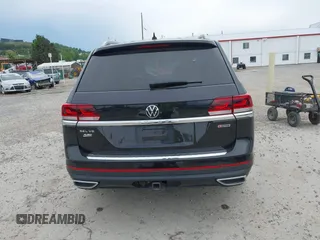 2021 Volkswagen Atlas SEL with VIN 1V2BR2CA9MC576221, listed as a IAAI auction lot 42176520 with 67,272 mi miles and . Bid and sale history available at DreamBid. Image 16.