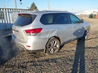 2014 Nissan Pathfinder Platinum with VIN 5N1AR2MM9EC676855, listed as a IAAI auction lot 41450200 with 142,322 mi miles and . Bid and sale history available at DreamBid. Image 4.