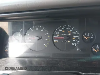 1994 Jeep Grand Cherokee Laredo with VIN 1J4GZ58S0RC266616, listed as a IAAI auction lot 41890812 with 190,000 mi miles. Bid and sale history available at carsss.com. Image 7.