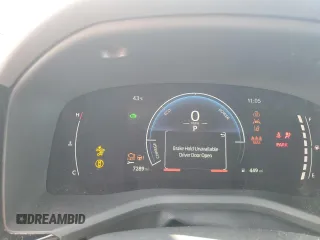 2025 Toyota Camry LE z VIN 4T1DAACK1SU081549, wystawiony jako Copart lot #51345935 z przebiegiem 7 289 mil mil oraz Szkoda całkowita • Salvage title. Historia ofert i sprzedaży dostępna na DreamBid. Obrazek 9.