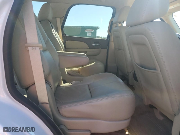 2014 GMC Yukon SLT with VIN 1GKS2CE01ER179914, listed as a Copart auction lot 81478134 with 0 mi miles and Salvage Title. Bid and sale history available at carsss.com. Image 11.